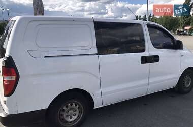 Минивэн Hyundai H-1 2009 в 