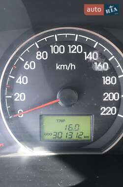 Минивэн Hyundai H-1 2009 в 