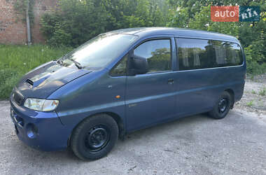 Минивэн Hyundai H-1 2005 в 