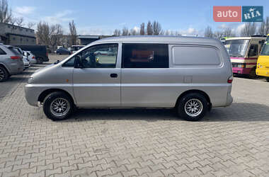Грузовой фургон Hyundai H-1 2006 в 