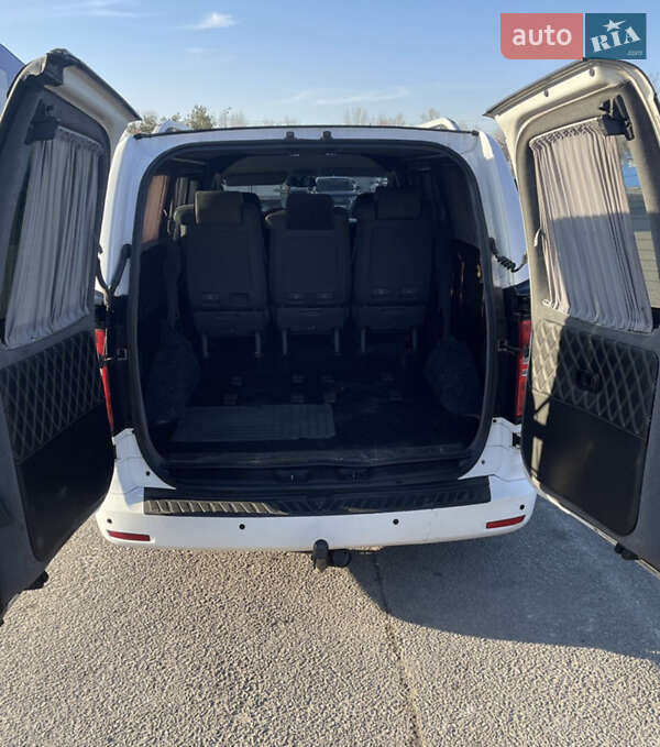 Мінівен Hyundai H-1 2008 в Дніпрі