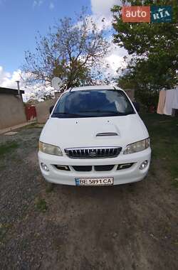 Минивэн Hyundai H-1 2005 в Березнеговатом
