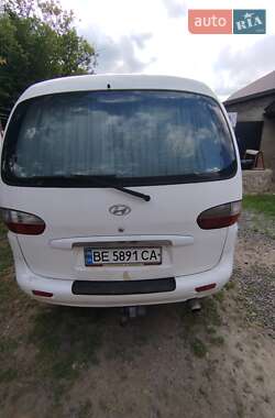 Минивэн Hyundai H-1 2005 в 