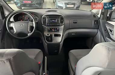 Мінівен Hyundai H-1 2016 в 