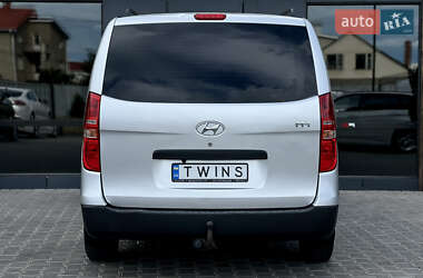 Минивэн Hyundai H-1 2008 в 