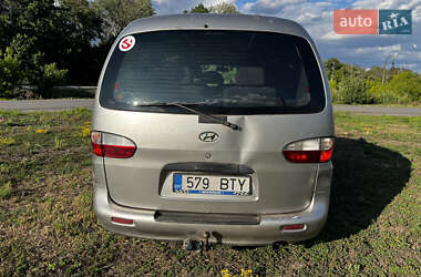 Минивэн Hyundai H-1 2004 в 