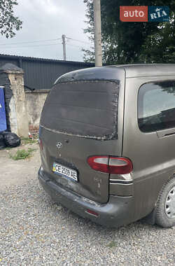 Минивэн Hyundai H-1 1999 в 