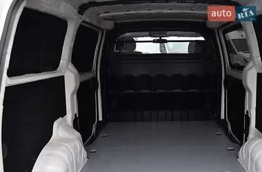 Грузопассажирский фургон Hyundai H-1 2015 в 