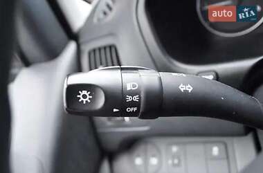 Грузопассажирский фургон Hyundai H-1 2015 в 