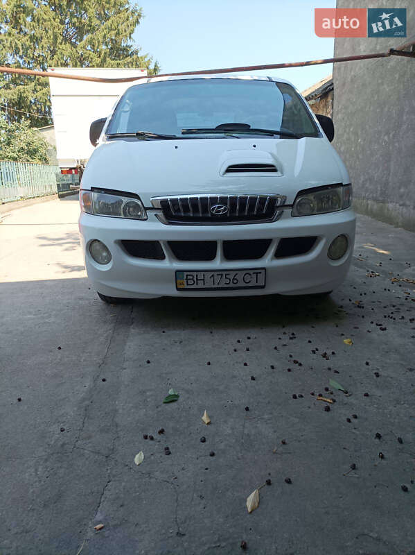 Hyundai H-1 2006