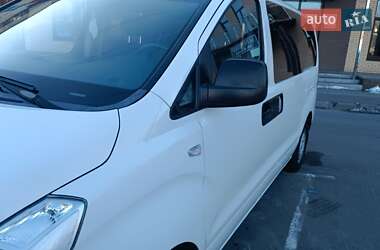 Вантажний фургон Hyundai H-1 2009 в 
