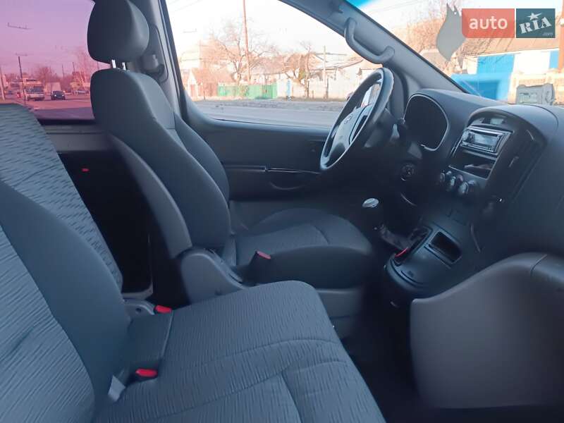 Вантажний фургон Hyundai H-1 2009 в Білій Церкві