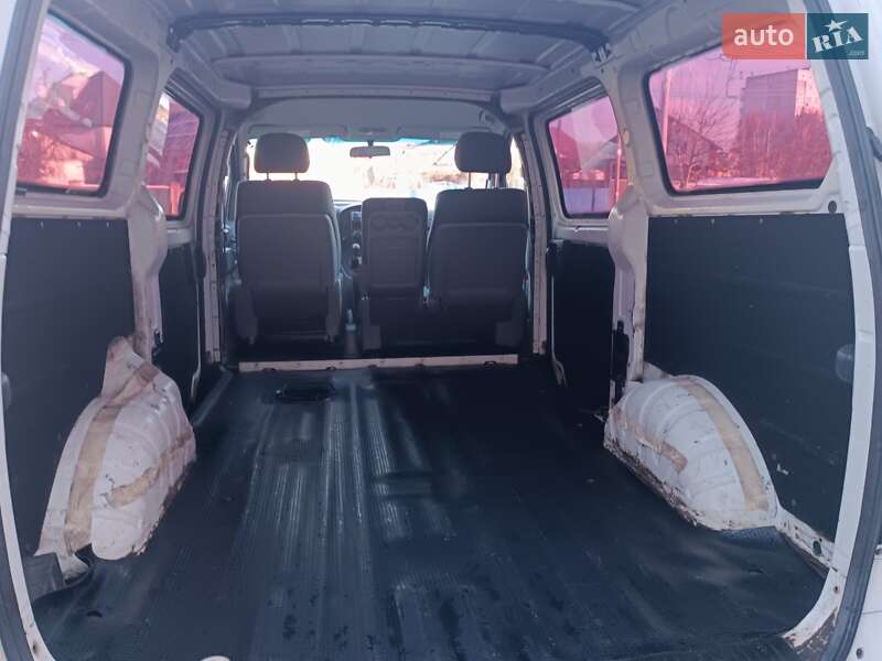 Вантажний фургон Hyundai H-1 2009 в Білій Церкві