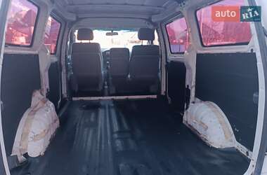 Вантажний фургон Hyundai H-1 2009 в 
