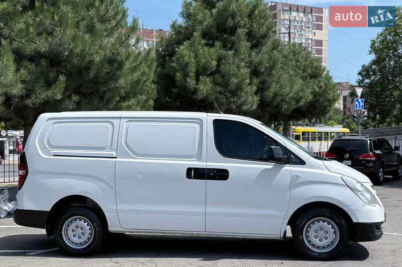 Грузовой фургон Hyundai H-1 2013 в Одессе