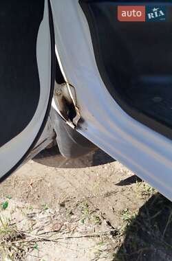 Минивэн Hyundai H-1 2004 в Киеве