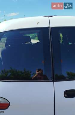 Минивэн Hyundai H-1 2004 в Киеве