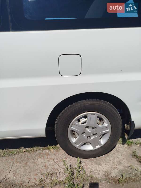 Мінівен Hyundai H-1 2004 в Києві