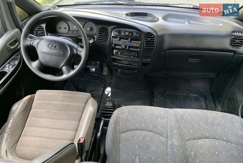 Минивэн Hyundai H-1 2006 в Сколе