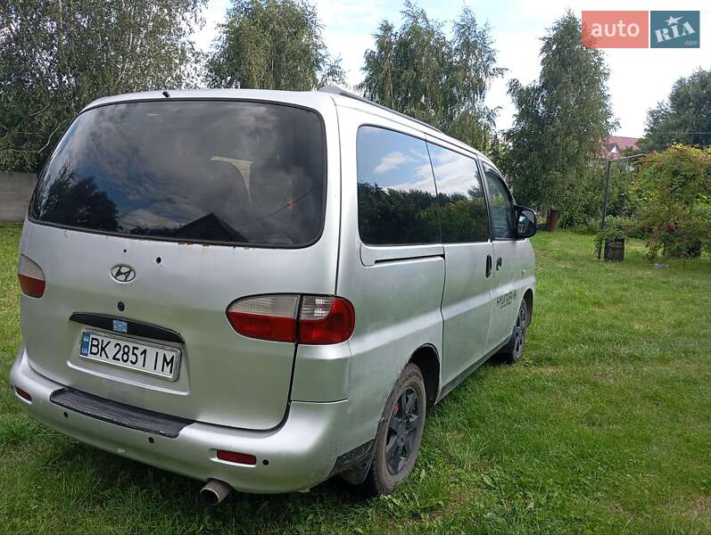 Минивэн Hyundai H-1 1998 в Ратным фото 6 Минивэн Hyundai H-1 1998 в Ратным