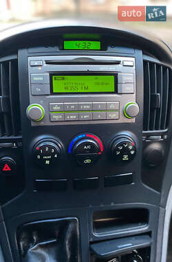 Минивэн Hyundai H-1 2008 в 