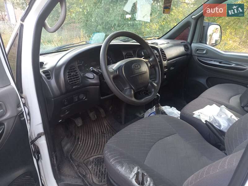 Минивэн Hyundai H-1 2005 в Харькове фото 5 Минивэн Hyundai H-1 2005 в Харькове
