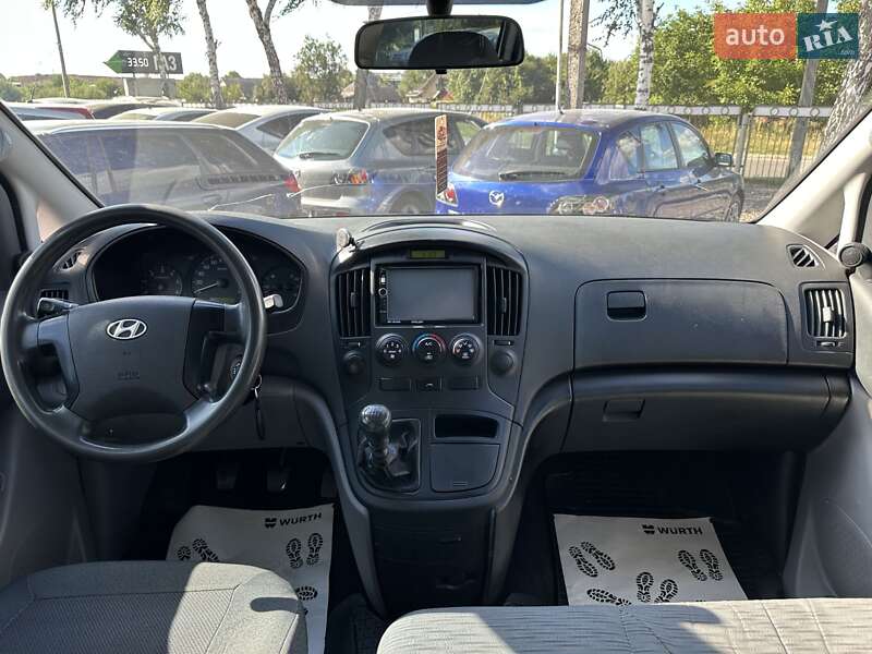 Грузопассажирский фургон Hyundai H-1 2011 в Смеле