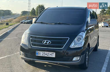 Минивэн Hyundai H-1 2013 в 