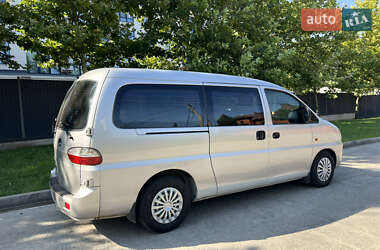 Минивэн Hyundai H-1 2005 в 