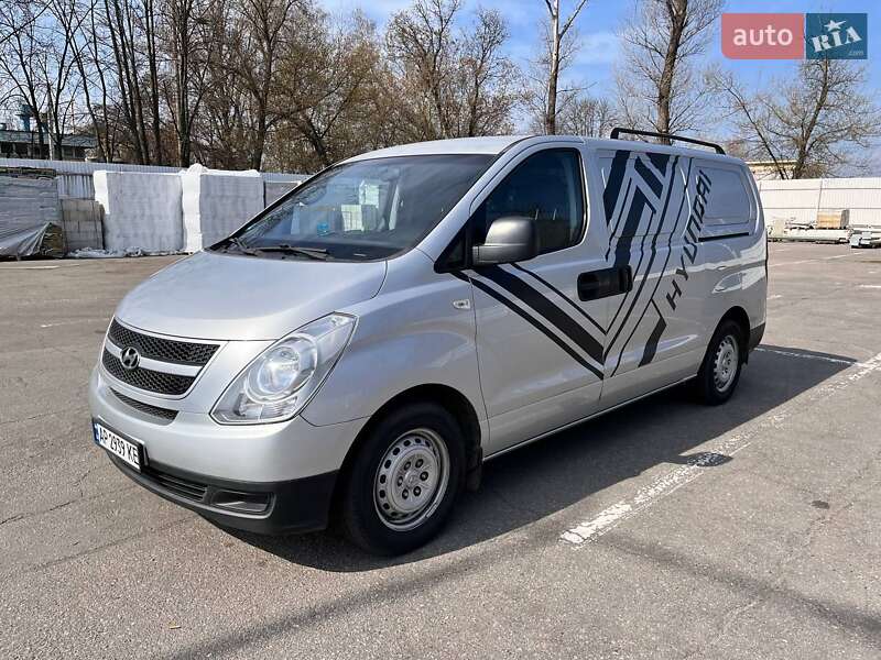 Грузовой фургон Hyundai H-1 2008 в 