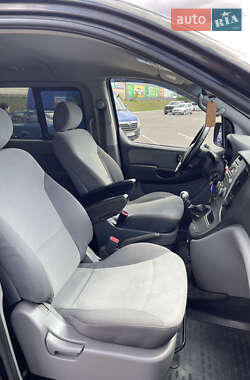 Минивэн Hyundai H-1 2010 в 
