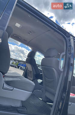 Минивэн Hyundai H-1 2010 в 