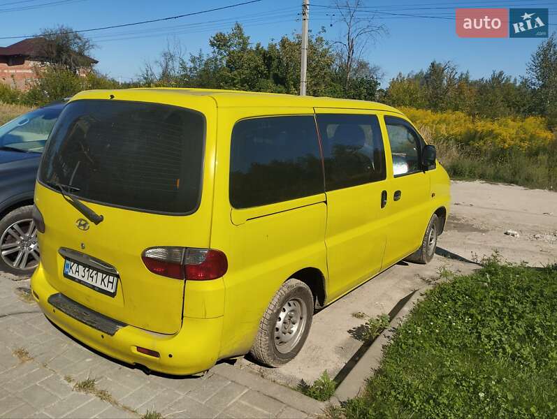 Минивэн Hyundai H-1 2002 в Киеве