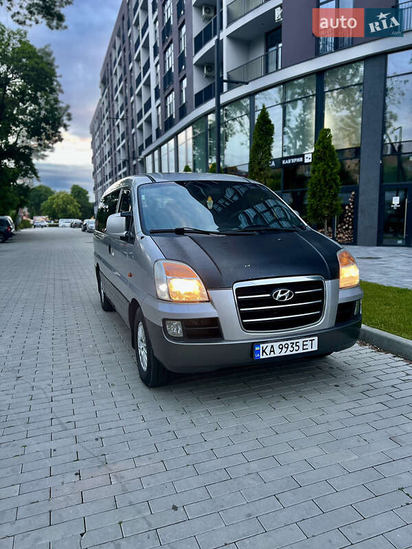 Мінівен Hyundai H-1 2007 в 