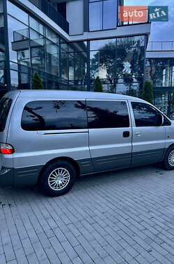 Мінівен Hyundai H-1 2007 в 