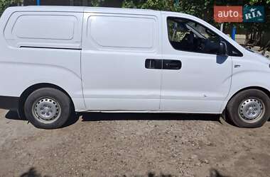 Грузовой фургон Hyundai H-1 2008 в 
