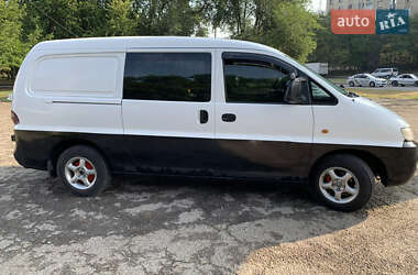 Вантажний фургон Hyundai H-1 1999 в 