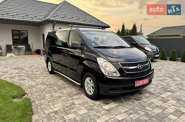 Минивэн Hyundai H-1 2011 в 