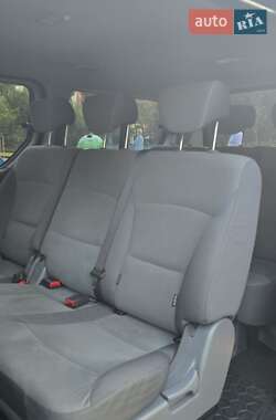 Минивэн Hyundai H-1 2010 в 
