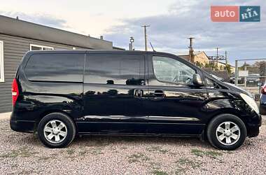 Минивэн Hyundai H-1 2012 в 