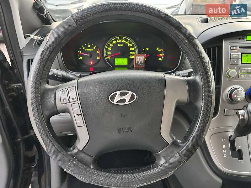 Минивэн Hyundai H-1 2012 в Одессе