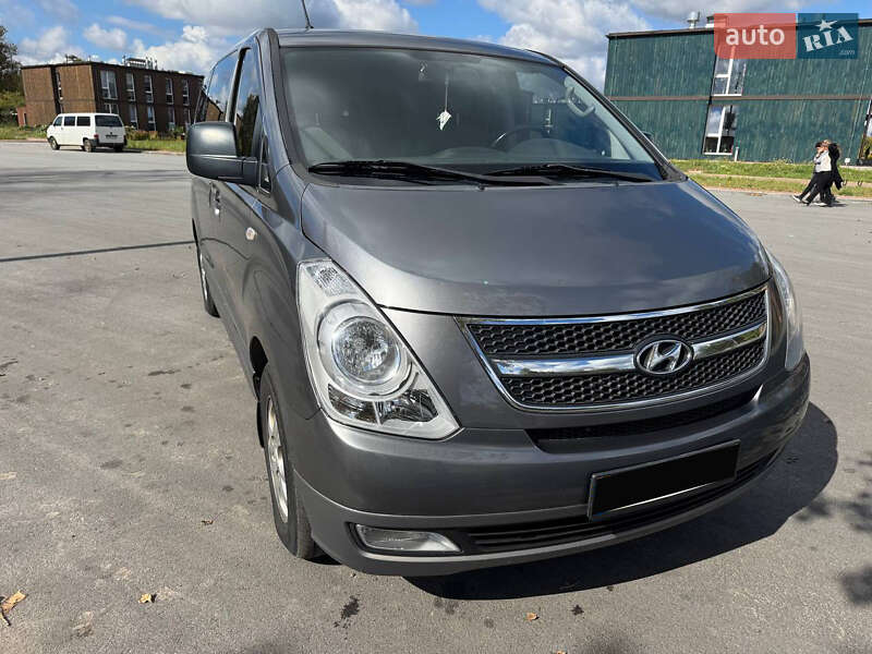 Минивэн Hyundai H-1 2010 в Чернигове