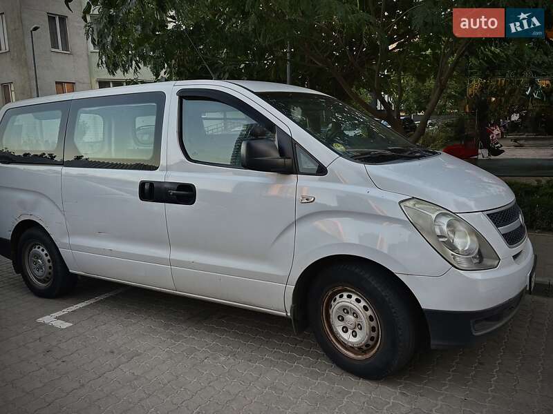 Грузовой фургон Hyundai H-1 2007 в 