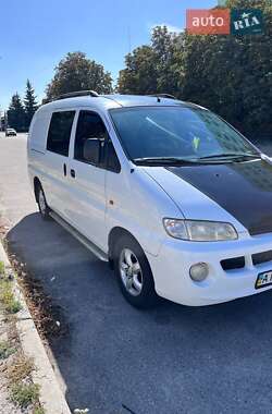 Мінівен Hyundai H-1 1999 в 