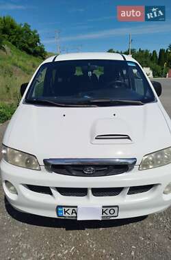 Минивэн Hyundai H-1 2004 в Киеве