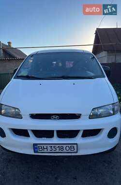 Мінівен Hyundai H-1 2000 в 