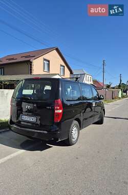 Мінівен Hyundai H-1 2011 в 