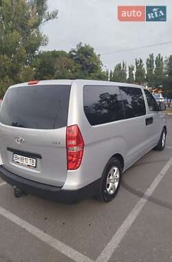 Минивэн Hyundai H-1 2008 в 