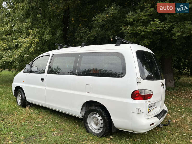 Мінівен Hyundai H-1 2004 в Конотопі