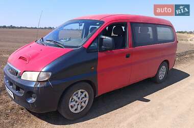 Минивэн Hyundai H-1 2006 в 